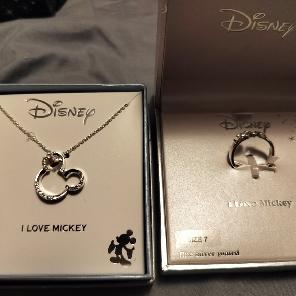 5 pieces of silver Disney jewelry - Picture 6 of 9